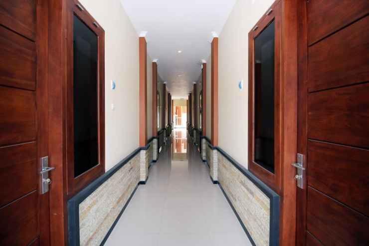 Cah Ayu Guest House Malang Exterior photo